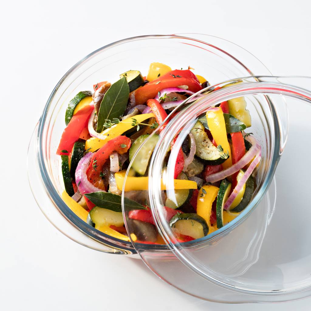 https://nowy.zarzadzanie-dajar.pl/media/catalog/product/2/0/207ac_204ac_208ac_roundcasserole_1l4_2l1_3l_insituation_hd_1__1_2.jpg