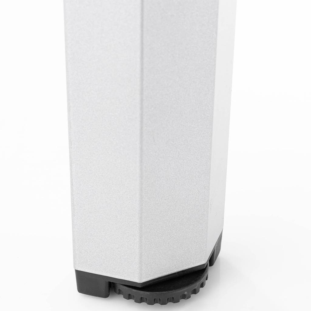 https://nowy.zarzadzanie-dajar.pl/media/catalog/product/5/f/5fbd2e441dd26f0324b854ae_0301818-0500_cubic_dining_tisch_silber_anthrazit_schieferoptik_detail_fuss.jpg