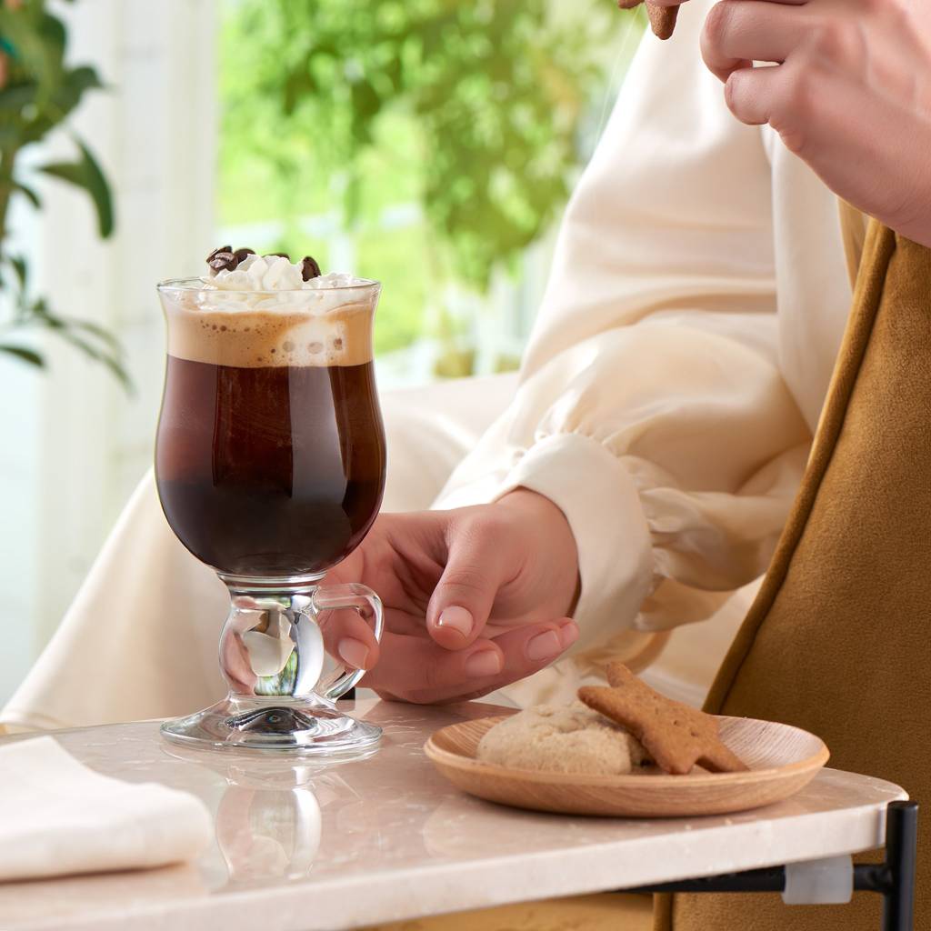 https://nowy.zarzadzanie-dajar.pl/media/catalog/product/6/4/64361_irish_coffee_1.jpg