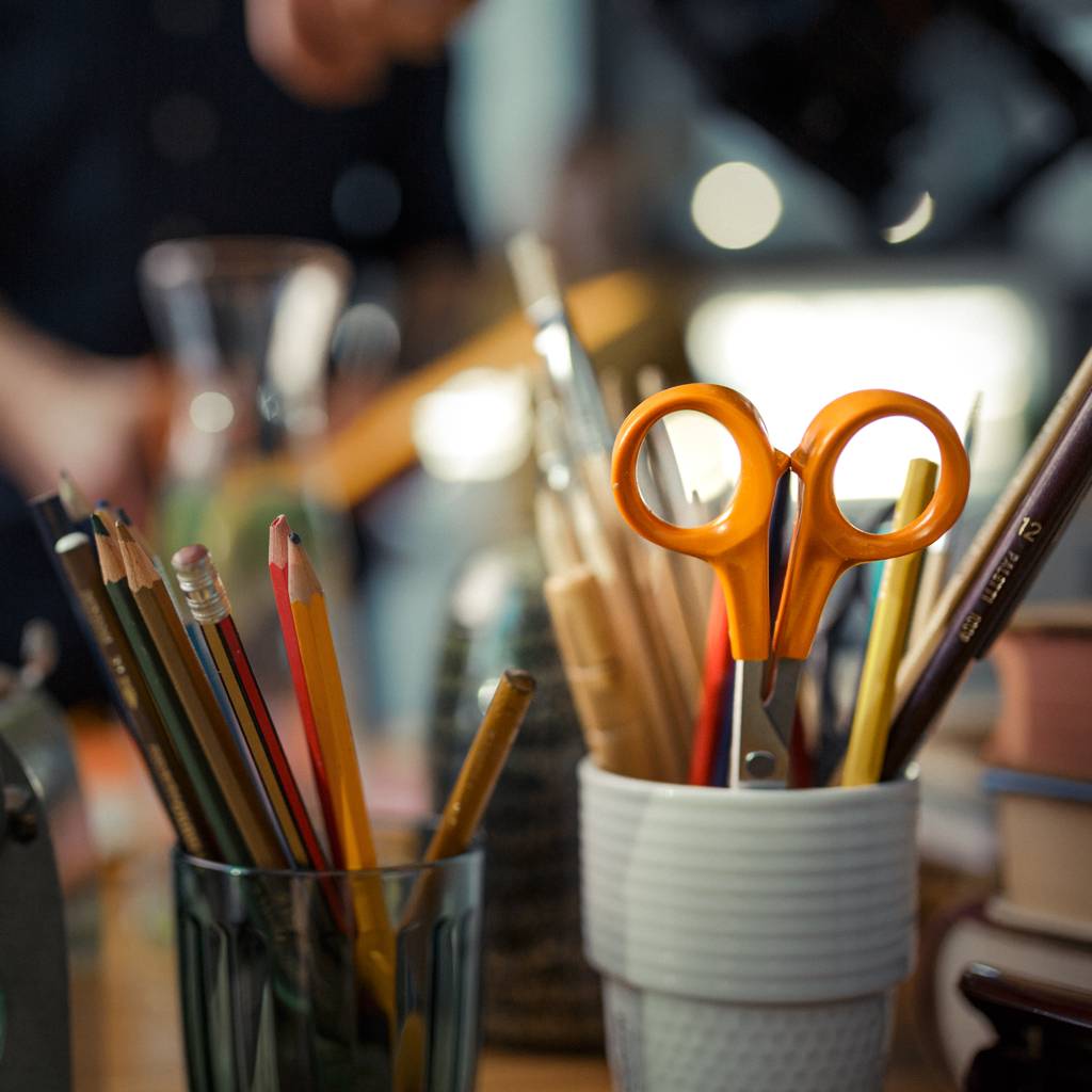 https://nowy.zarzadzanie-dajar.pl/media/catalog/product/f/i/fiskars_classic_scissors_environment_17cm_13cm_1000816_1005150_1005154.jpg