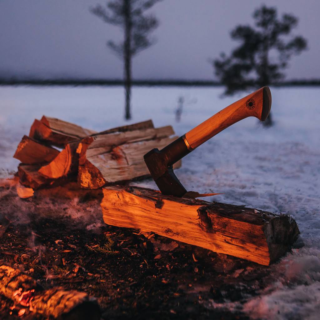 https://nowy.zarzadzanie-dajar.pl/media/catalog/product/f/i/fiskars_environmental_norden_axes_n17_winter_1051142_2.jpg
