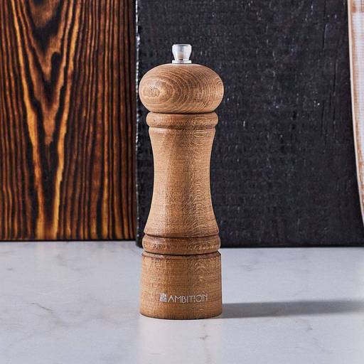 https://dajarmediaprod.blob.core.windows.net/media-ambition/thumbnails/products/mlynek-do-pieprzu-i-soli-drewniany-18-cm-kasztan-chess-_0898a68f_thu_teNrn0H.jpg