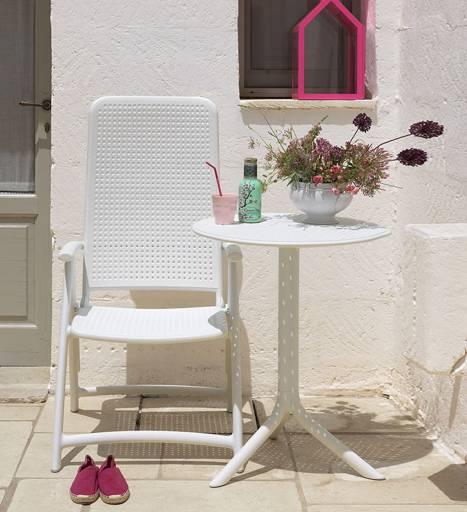 https://nowy.zarzadzanie-dajar.pl/media/catalog/product/n/a/nardi_chairs_darsena_ambientimages3_lr.jpg