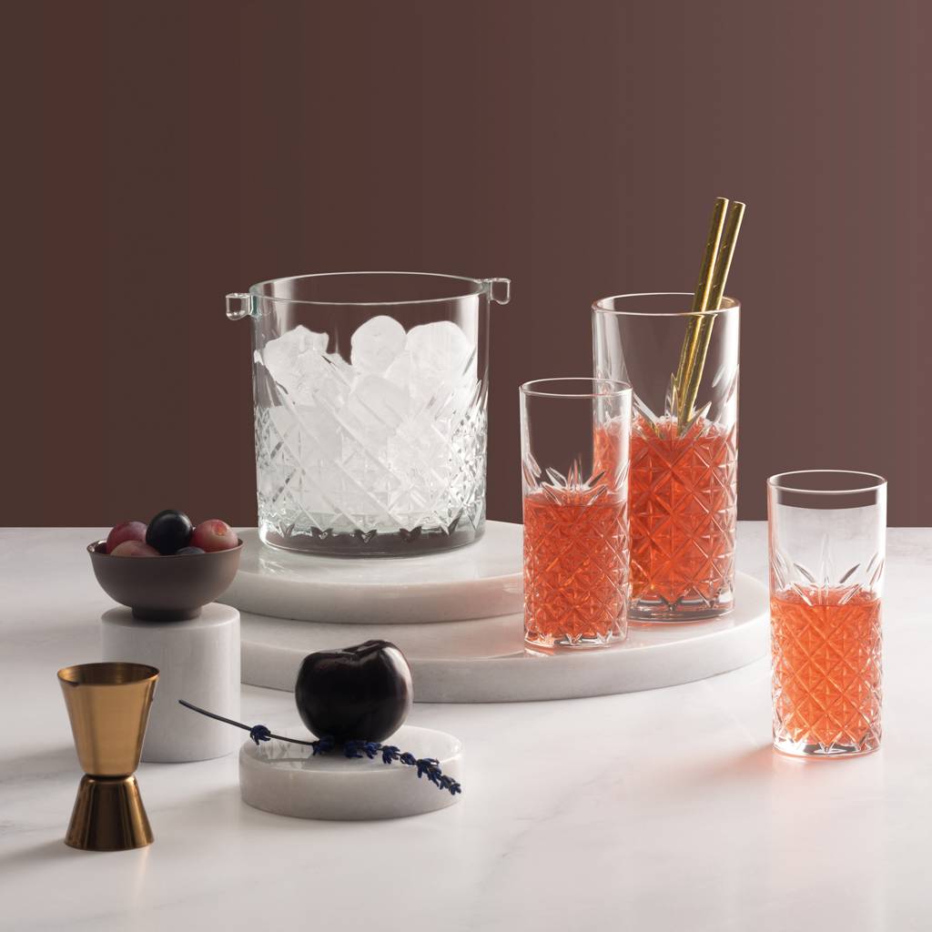 https://nowy.zarzadzanie-dajar.pl/media/catalog/product/p/b/pb_highlights0725_timeless_stlf_01.jpg