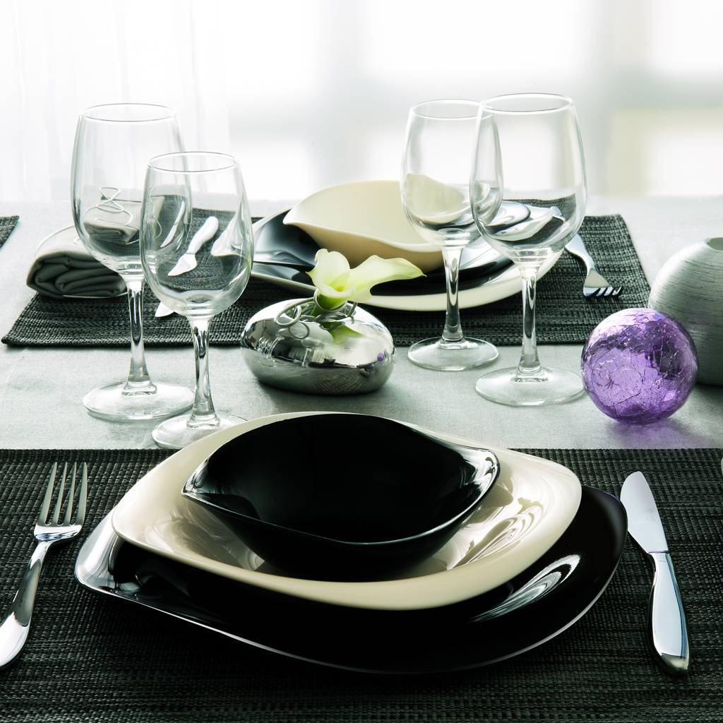 https://nowy.zarzadzanie-dajar.pl/media/catalog/product/v/o/volare_black-white_aran_.jpg